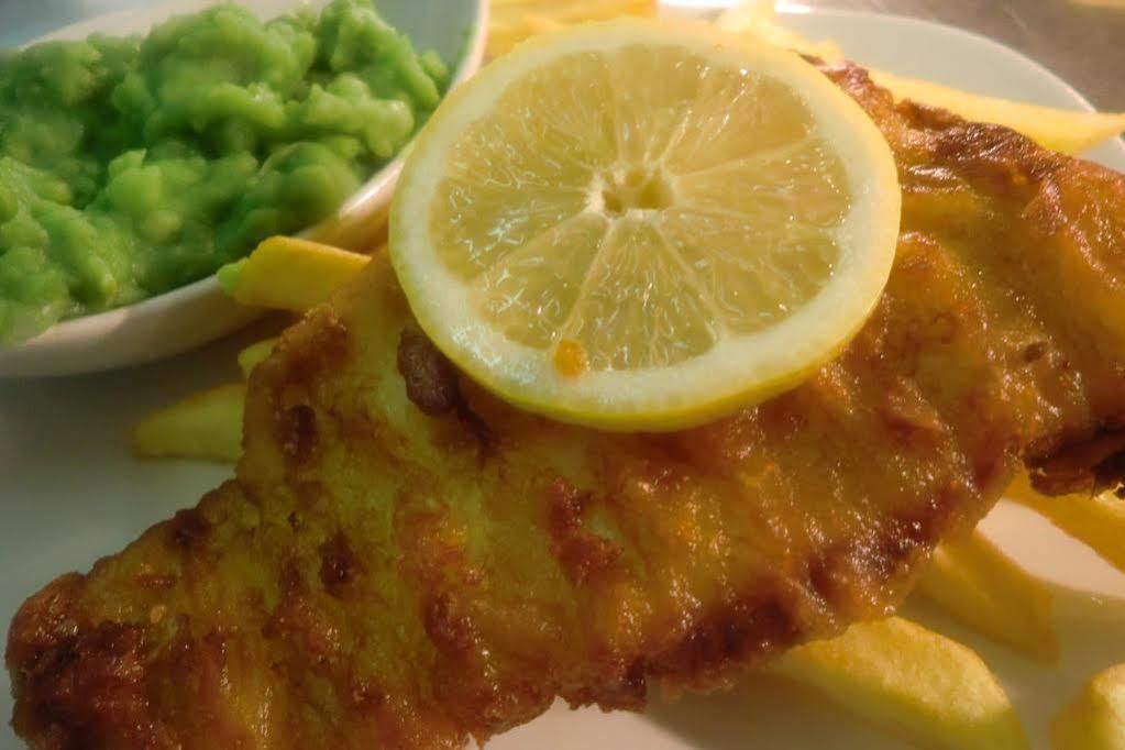 Victoria Inn Llanbedr  Zewnętrze zdjęcie